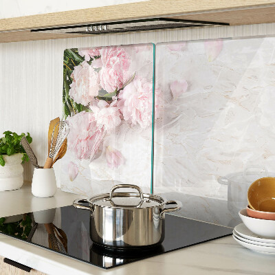 Glas schneidebrett Pfingstrosen auf Marmorgrund