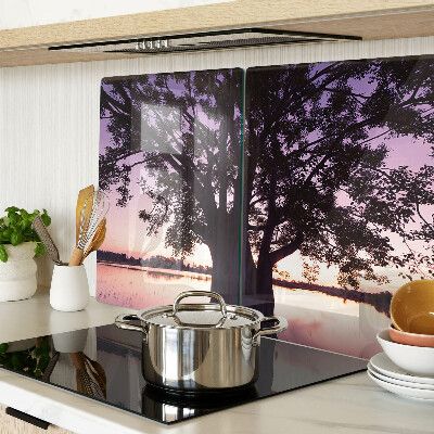 Schneidebrett Baum bei Sonnenuntergang