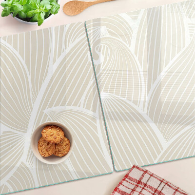 Schneidebrett mit zartem Blattmuster