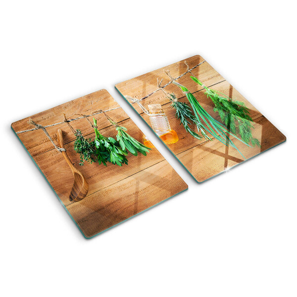 Schneidebrett glas Kräuter in der Küche