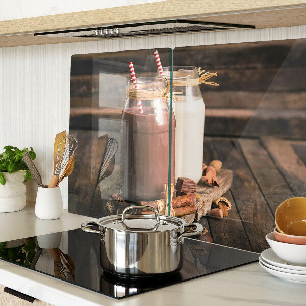 Schneidebrett glas Getränkegläser auf Holzgrund