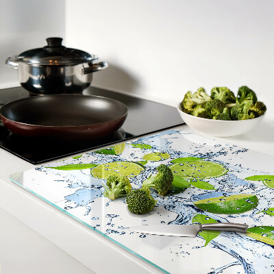 Schneidebrett glas Zitronen in Wasser