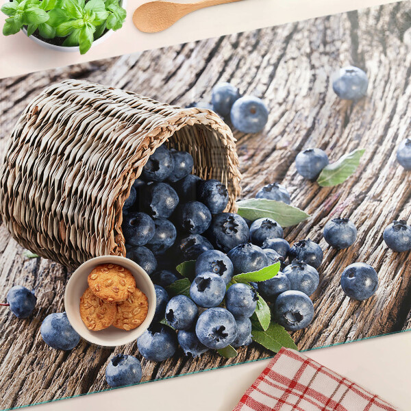 Schneidebrett glas Beeren im Korb