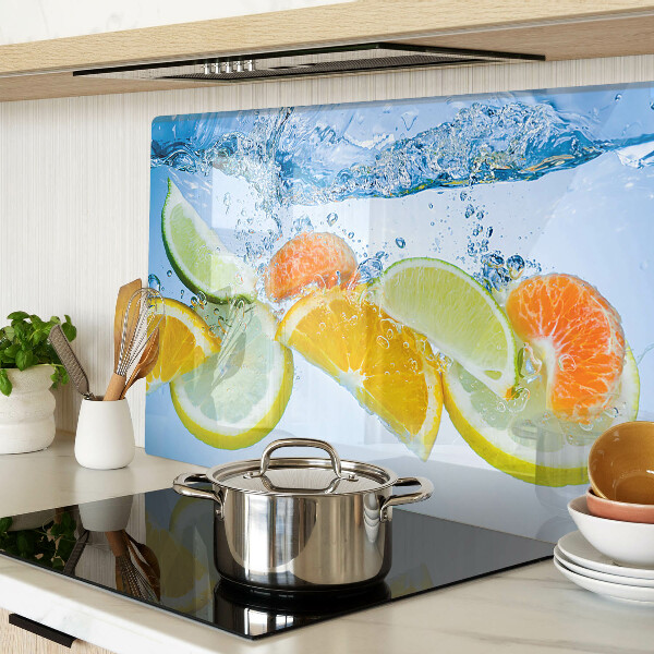 Glas-Schneidebrett mit Motiv von Zitrusfrüchten im Wasser