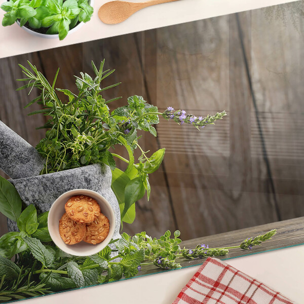 Glas schneidebrett Kräuter im Topf