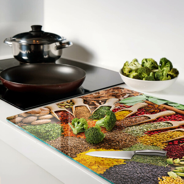 Schneidebrett glas Gewürze und Kräuter