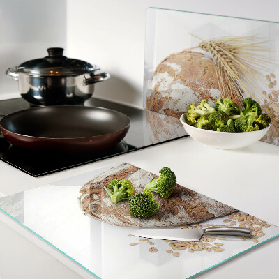 Schneidebrett Brot und Getreide