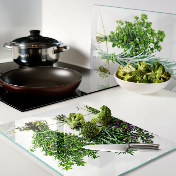 Schneidebrett glas Getrocknete Kräuter an einer Schnur