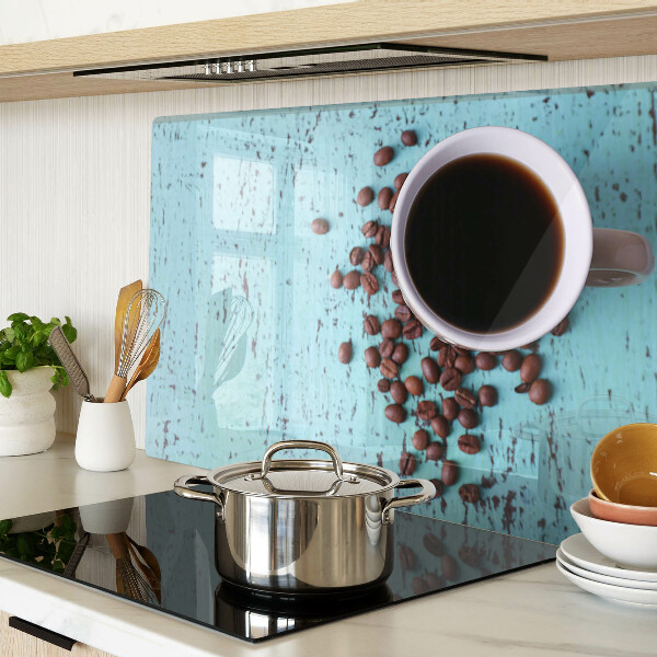 Schneidebrett glas Kaffee und Kaffeebohnen