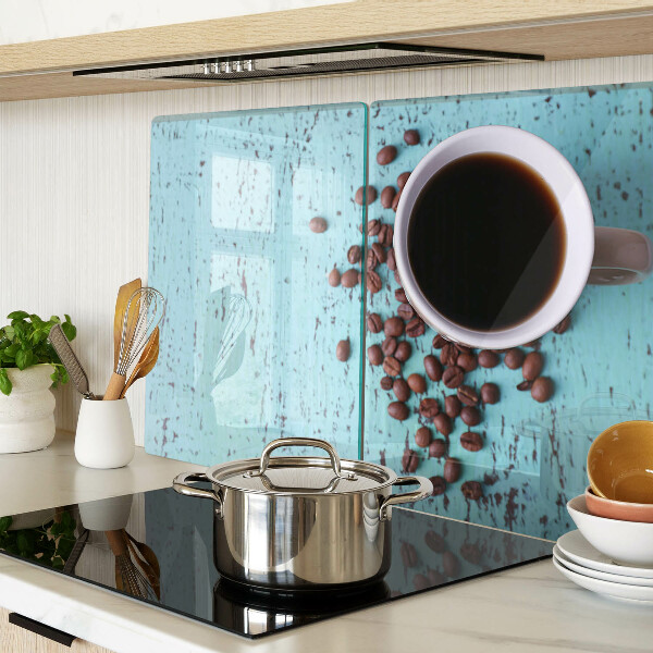 Schneidebrett glas Kaffee und Kaffeebohnen