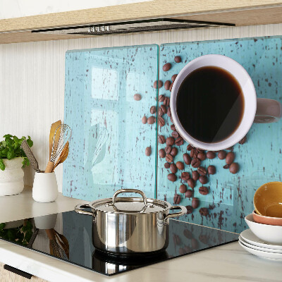 Schneidebrett glas Kaffee und Kaffeebohnen