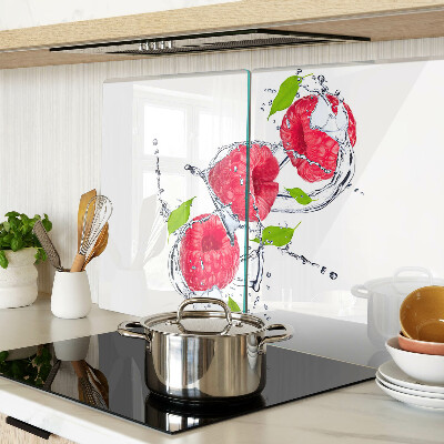 Glas Schneidebrett mit Motiv aus Himbeeren im Wasser und Blättern