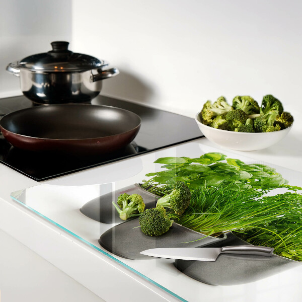 Glas schneidebrett Kräuter in Töpfen