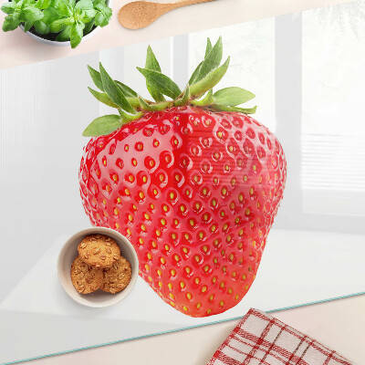 Glas-Schneidebrett mit Motiv aus Erdbeeren auf weißem Hintergrund