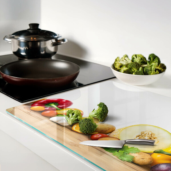 Schneidebrett Obst auf einem Brett