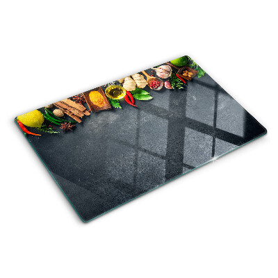 Schneidebrett Küchengewürze und Zutaten