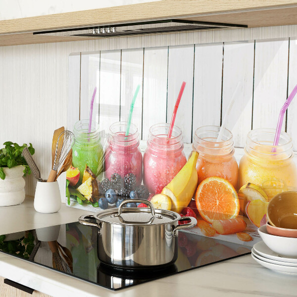 Glas schneidebrett Fruchtcocktails mit verschiedenen Zusätzen