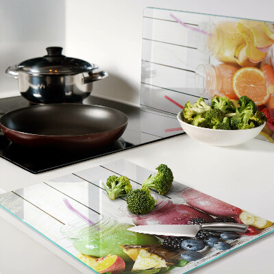 Glas schneidebrett Fruchtcocktails mit verschiedenen Zusätzen