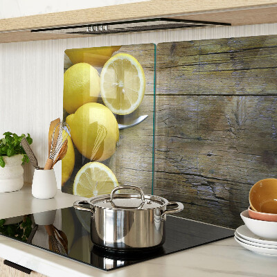 Schneidebrett Zitronen auf Holzgrund