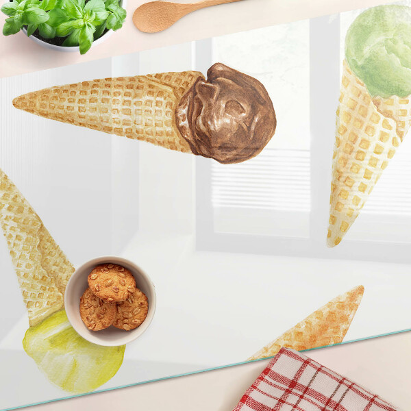 Schneidebrett mit aufgedrucktem Motiv einer Eiscreme in einer Waffeltüte
