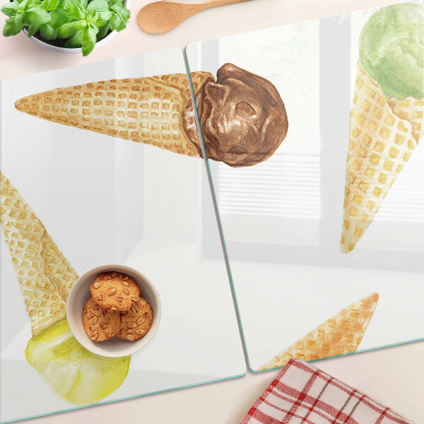 Schneidebrett mit aufgedrucktem Motiv einer Eiscreme in einer Waffeltüte