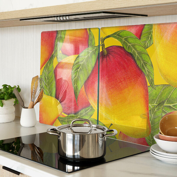 Glas schneidebrett Paprika auf grünem Blätterhintergrund