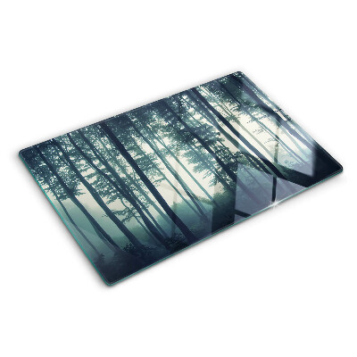 Schneidebrett Wald im Nebel