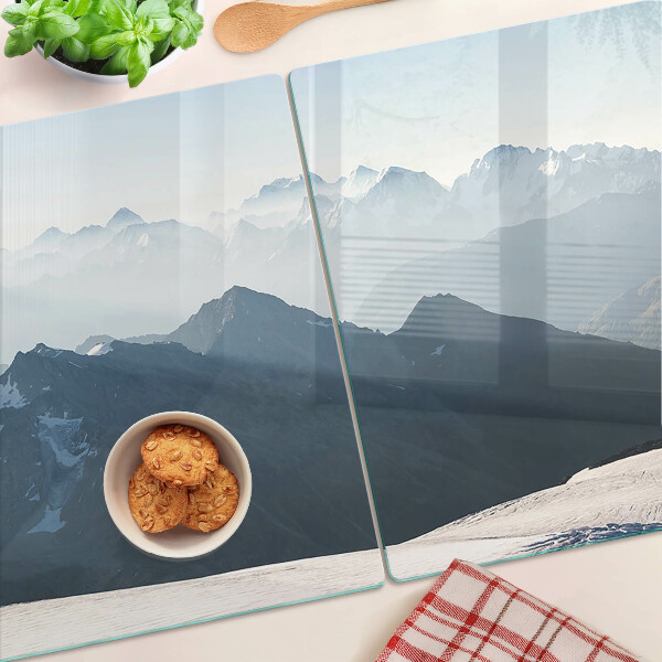 Glas schneidebrett Berglandschaft in den Wolken