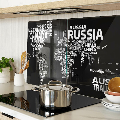 Schneidebrett mit Weltkarte und Ländernamen