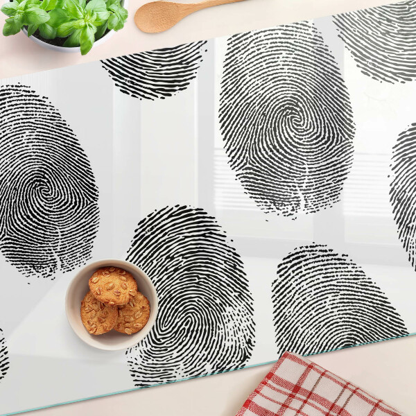 Schneidebrett mit Fingerabdruck-Motiv