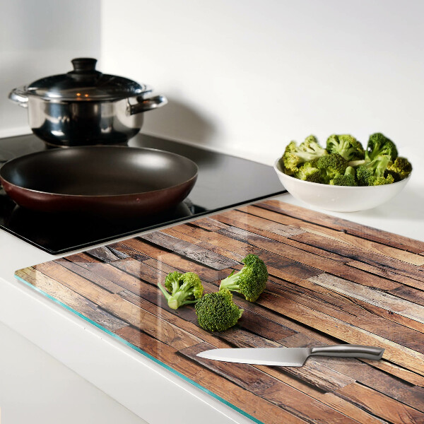 Schneidebrett aus Holz im rustikalen Stil