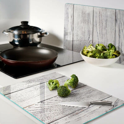 Schneidebrett aus Holz im rustikalen Stil