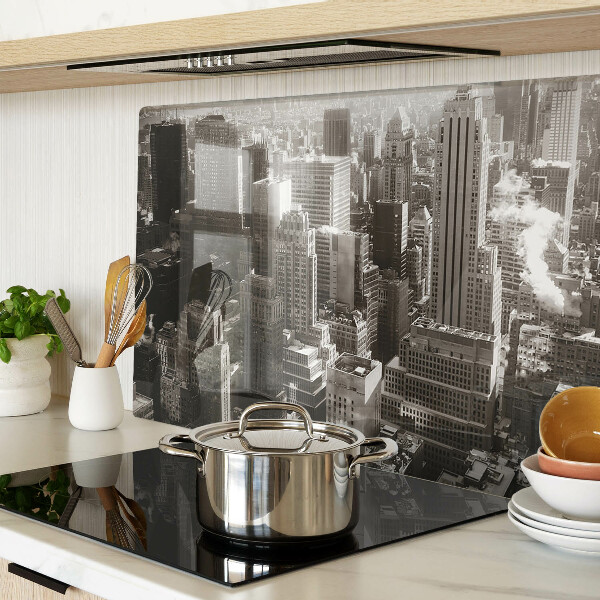 Glas schneidebrett Panorama der Stadt in Schwarz-Weiß-Tönen