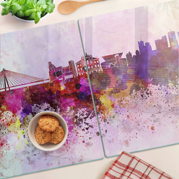 Schneidebrett mit einem Aquarellmotiv einer Stadt