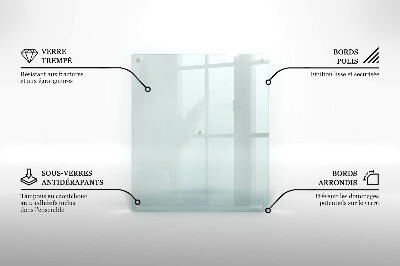 Glasschneidebrett in rechteckiger Form und transparentem Design
