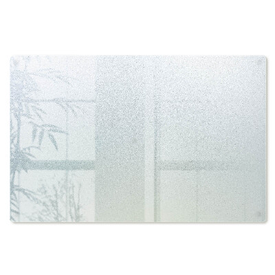 Schneidebrett Glas in rechteckiger Form aus halbtransparentem Material