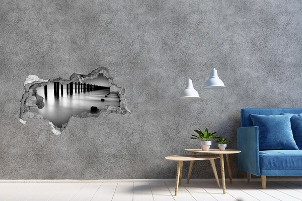 Mauerdurchbruch Aufkleber Ein versunkener Pier in monochromer Umgebung