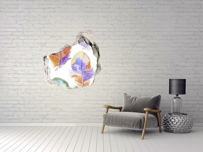 Wandtattoos Loch in der Wand Bunte Federn an der Wand im Hintergrund