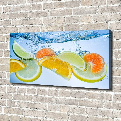 Fotobild Zitrusfrüchte unter Wasser