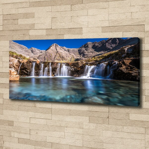 Bild auf leinwand Wasserfall in den Bergen