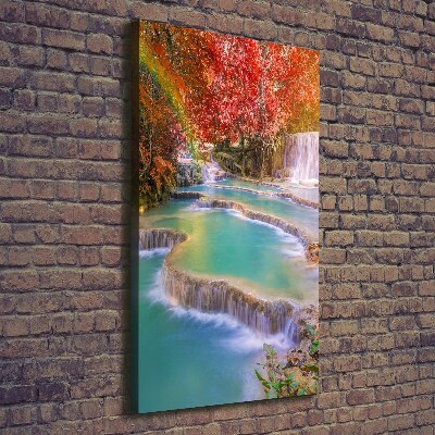 Wandbild vertikales Wasserfall im Herbst