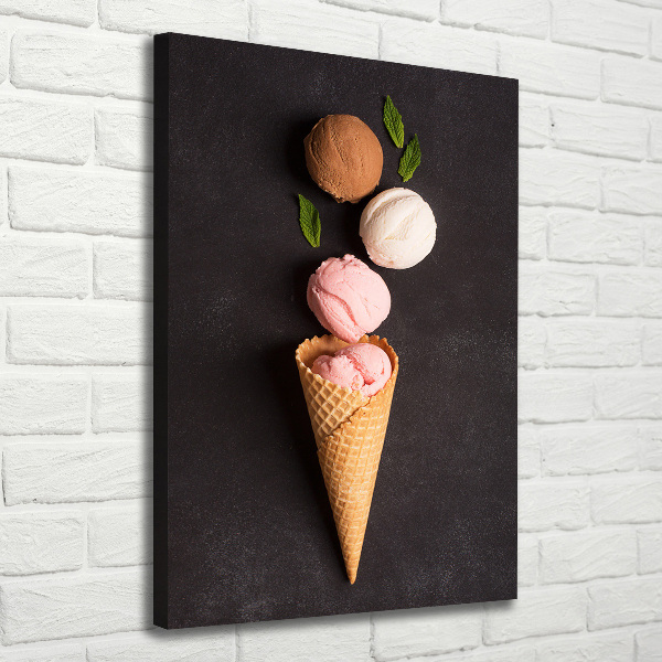 Foto leinwand vertikales Eiscreme in einer Waffeltüte