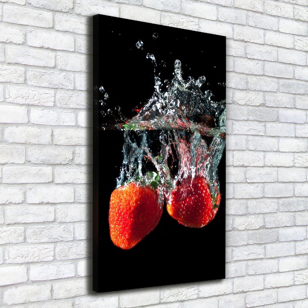 Wandbild vertikales Erdbeeren unter Wasser