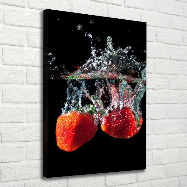 Wandbild vertikales Erdbeeren unter Wasser