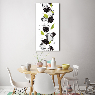 Bild aus glas vertikales Brombeeren und Wasser