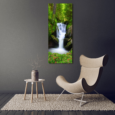 Glasbild vertikales Wasserfall im Wald