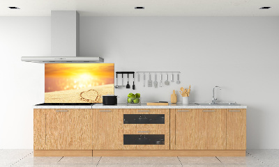 Platte für Küchenrückwand Herz im Sand