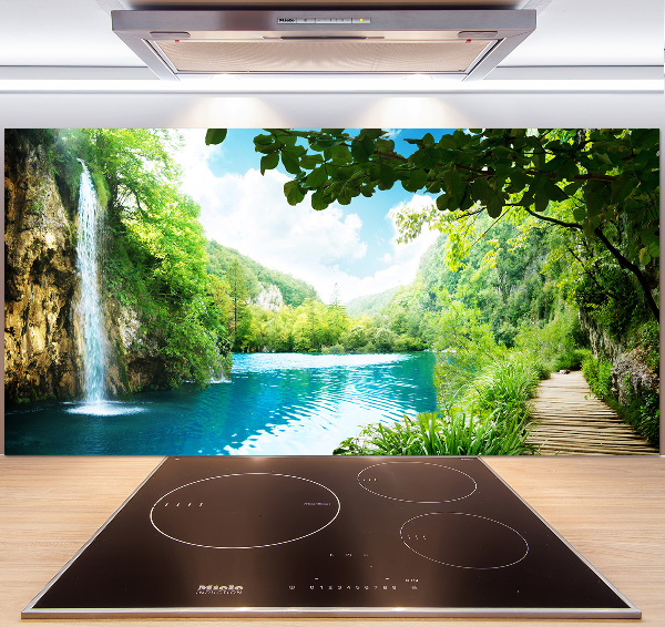 Platte für Küchenrückwand Wasserfall im Wald