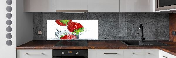 Platte für Küchenrückwand Erdbeeren und Wasser