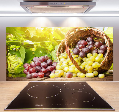 Platte für Küchenrückwand Trauben in einem Korb